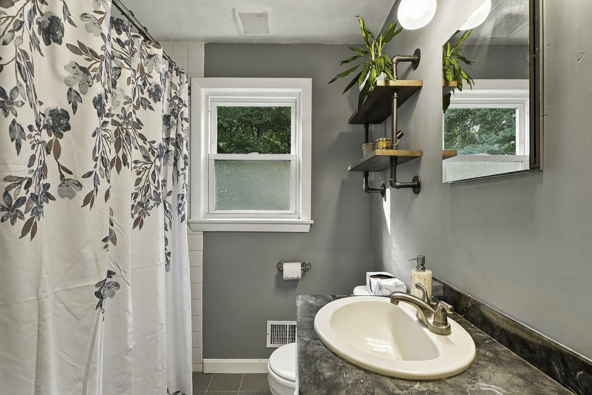35 Anthony Road Franklin, MA 02038 - Photo 17 of 33 Gallery Image 17