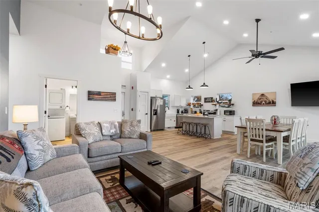 $749,900 | 278 Majestic Circle, Branson, MO 65616