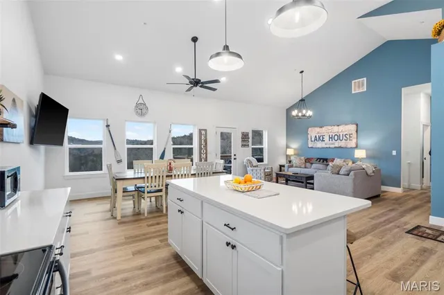 $749,900 | 278 Majestic Circle, Branson, MO 65616