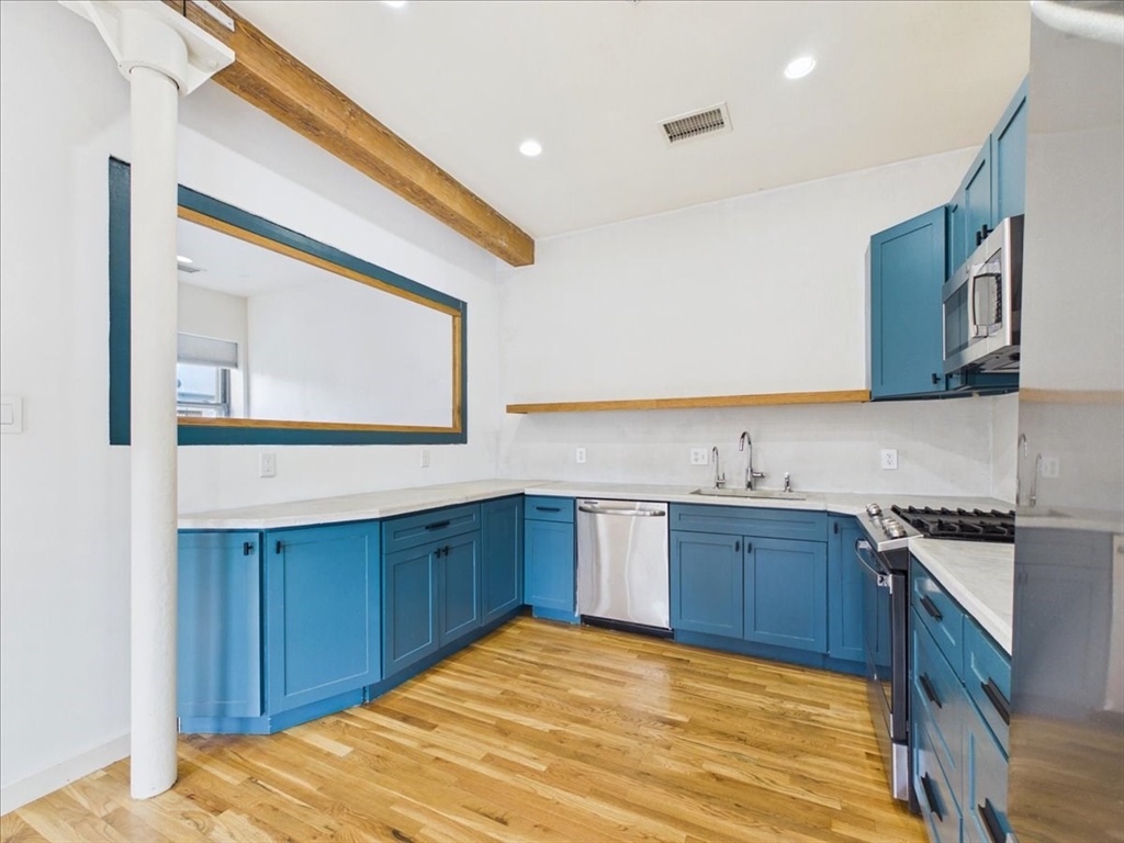 100 Pearl Street, Unit 13 Chelsea, MA 02150 - Photo 7 of 24
