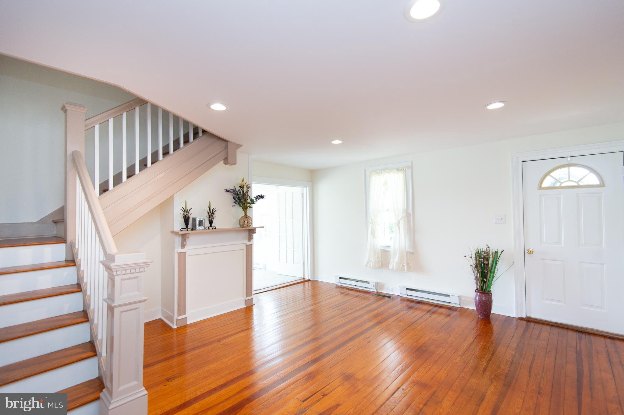 6100 Galestown-Delaware Line Road Rhodesdale, MD 21659 - Photo 2 of 41 living room
