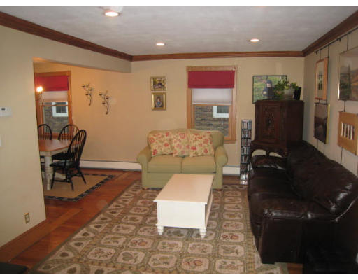 11 Elsworth Road Newton, MA 02465 - Photo 8 of 17
