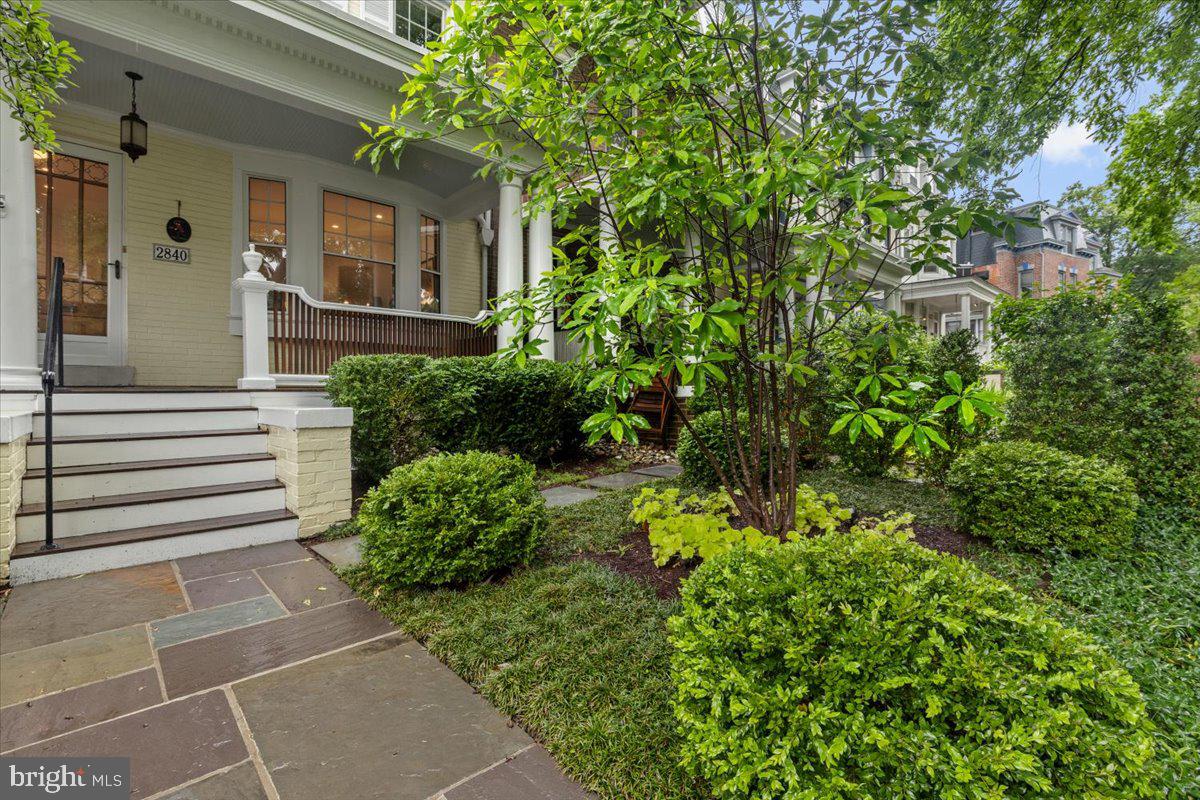 2840 27th Street Northwest Washington, DC 20008 - Photo 3 of 51