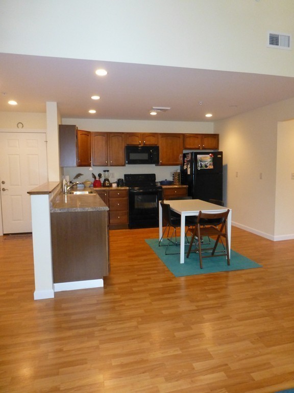 48 Phillips Road, Unit 13 Holden, MA 01520 - Photo 11 of 20 Gallery Image 11