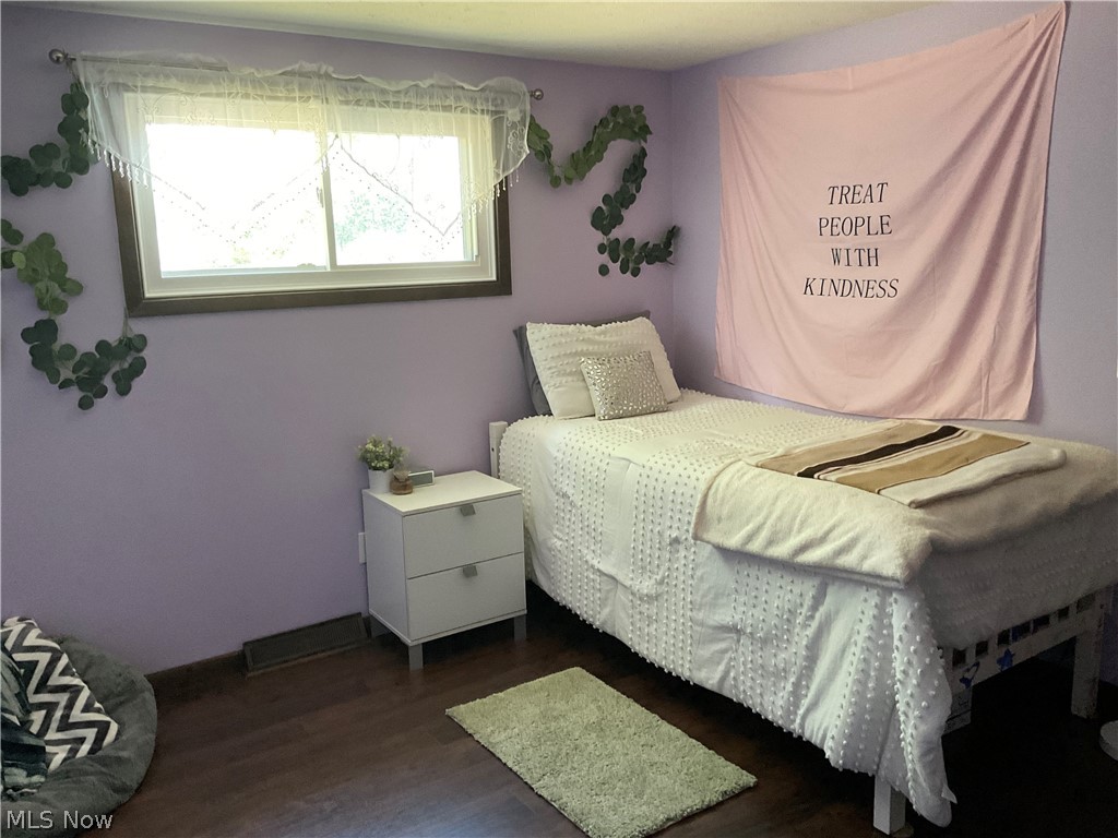 9251 Fair Road Strongsville, OH 44149 - Photo 17 of 26 Bedroom #2 laminate floors