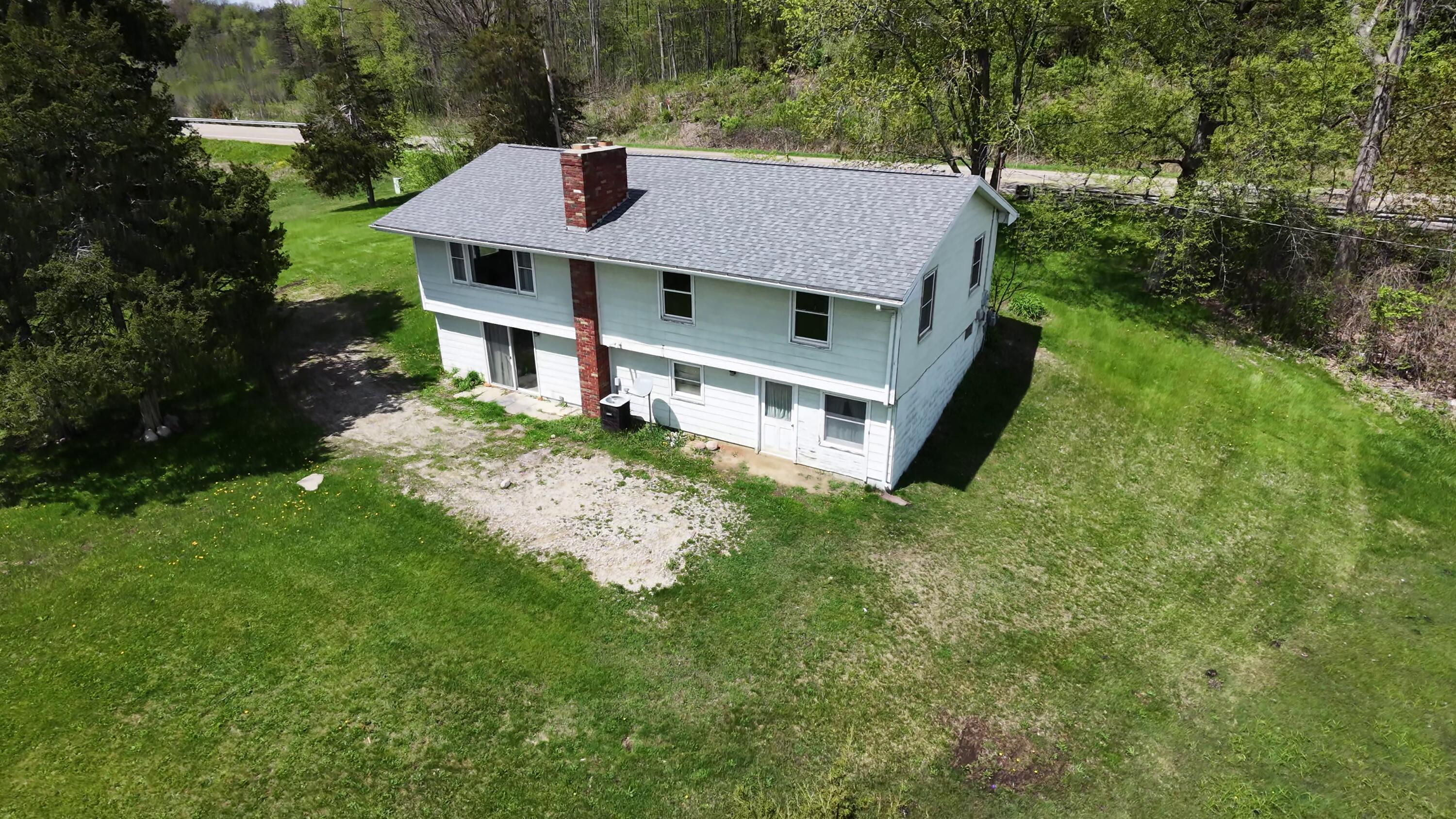 5251 Hudson Road Osseo, MI 49266 - Photo 3 of 51 5251 Hudson (4)