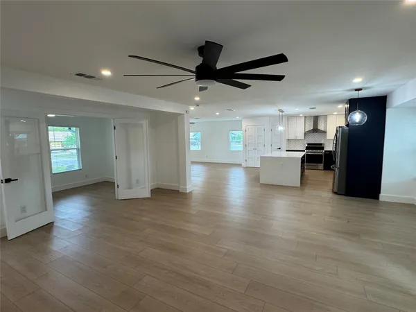 $3,200 | 5805 North Hampton Drive, Austin, TX 78723