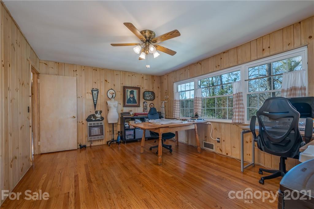 150 Broadway Tryon, NC 28782 - Photo 12 of 32 Gallery Image 12