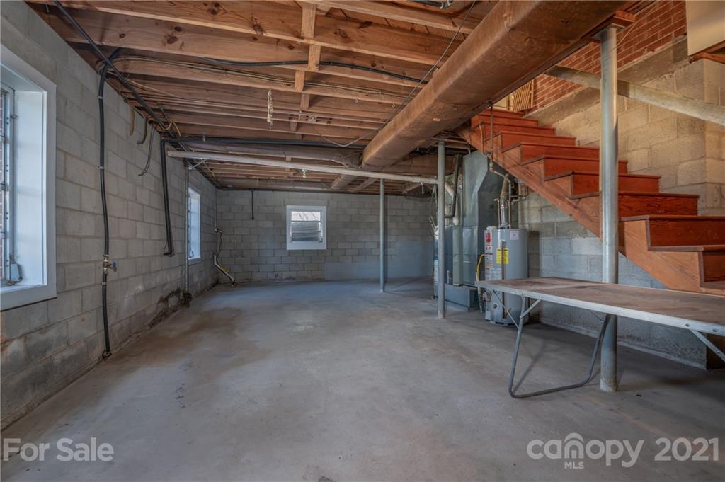 150 Broadway Tryon, NC 28782 - Photo 22 of 32 Gallery Image 22