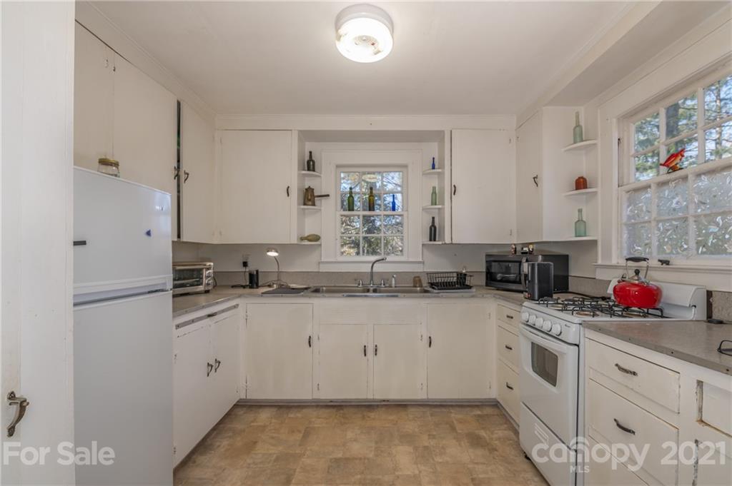 150 Broadway Tryon, NC 28782 - Photo 29 of 32 Gallery Image 29