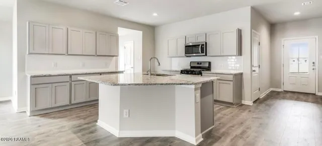 $2,050 | 132 Lucille Drive, Maurice, LA 70555