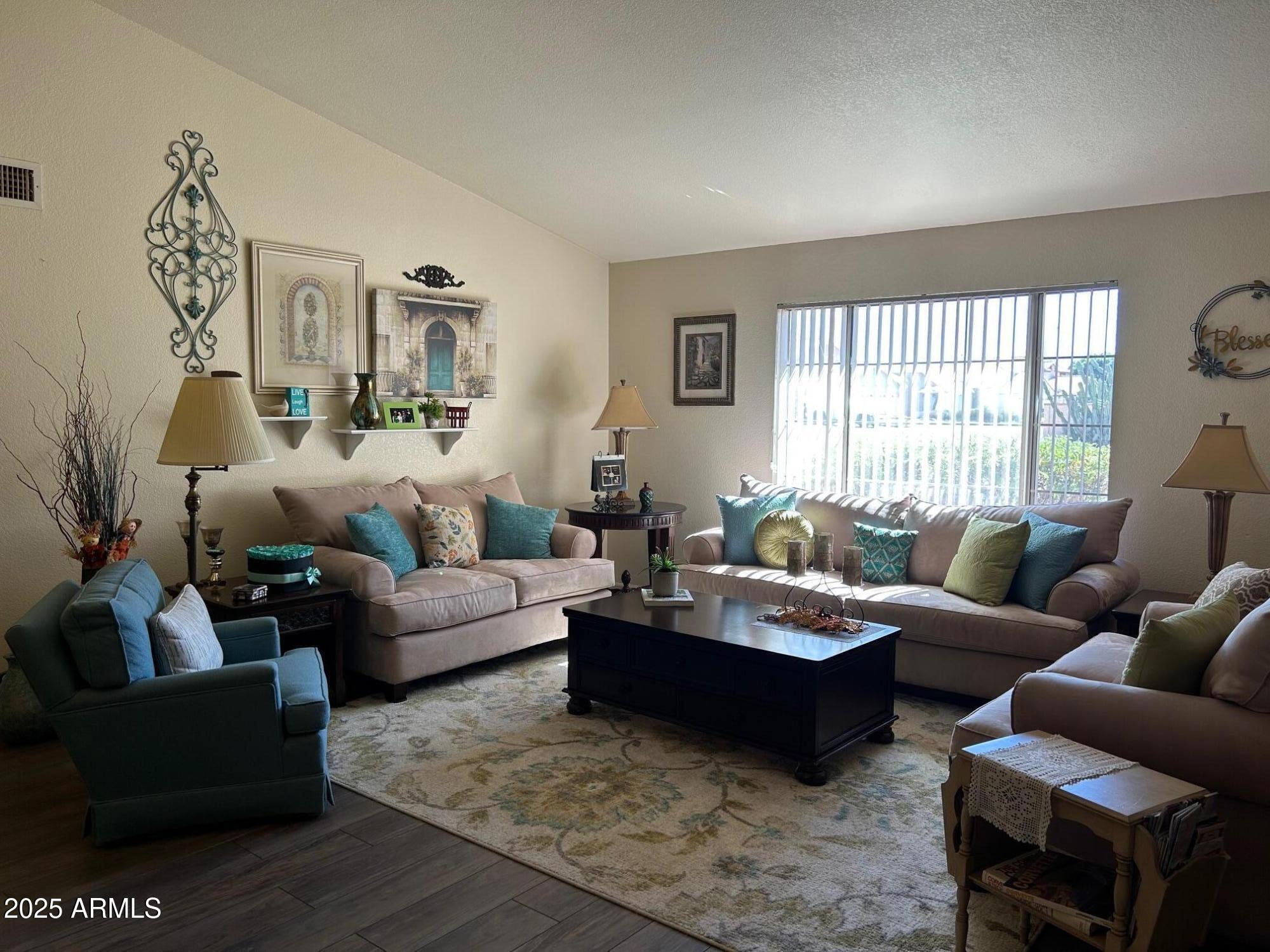 8734 West Bloomfield Road Peoria, AZ 85381 - Photo 4 of 34 bloomfield LR