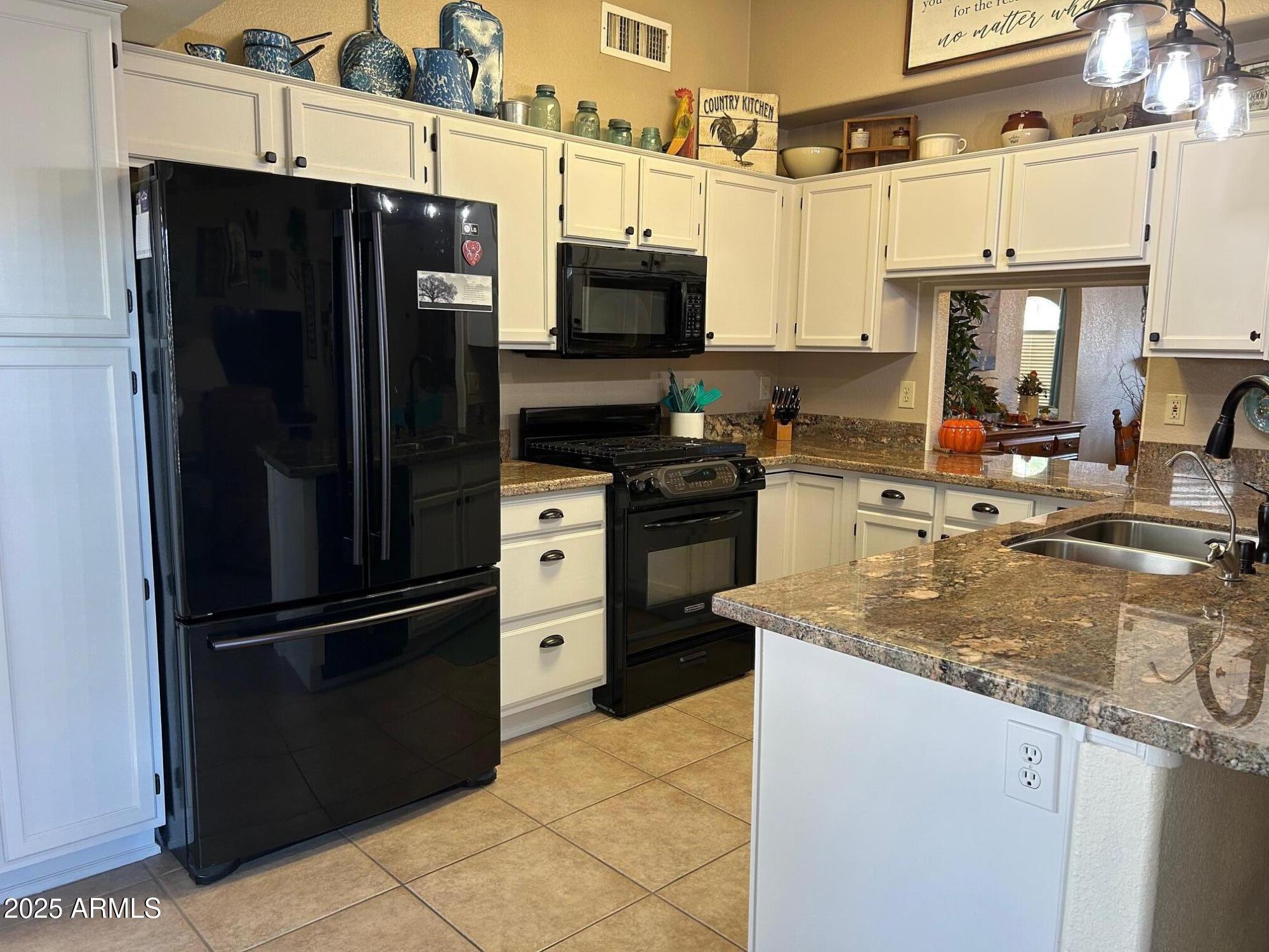 8734 West Bloomfield Road Peoria, AZ 85381 - Photo 7 of 34 bloomkit