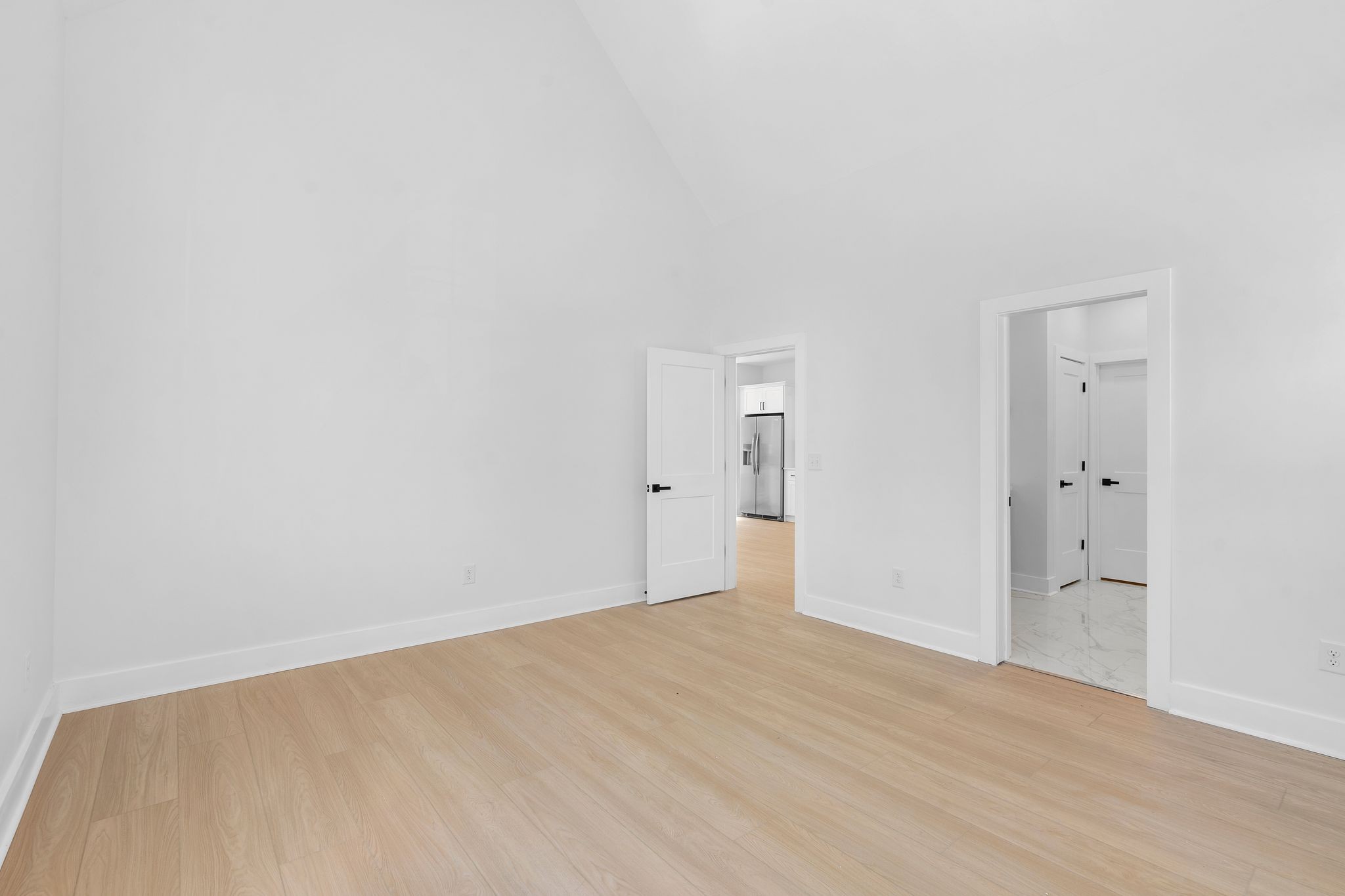 930 Glass Street Franklin, TN 37064 - Photo 11 of 34 a view of an empty room
