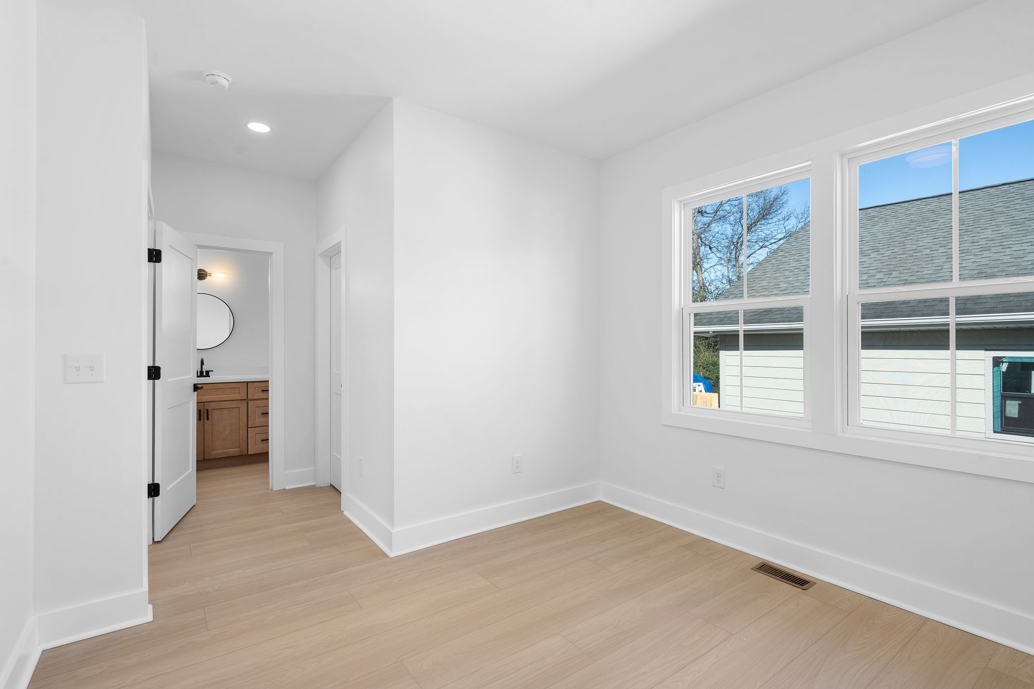 930 Glass Street Franklin, TN 37064 - Photo 27 of 34 a view of an empty room with a window