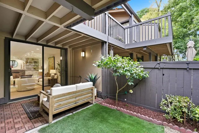 $848,000 | 2000 Rock Street, Unit 7, Mountain View, CA 94043