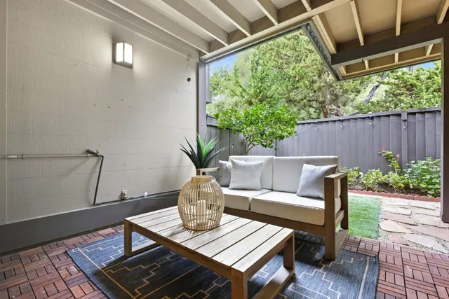 $848,000 | 2000 Rock Street, Unit 7, Mountain View, CA 94043