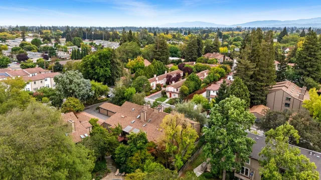 $848,000 | 2000 Rock Street, Unit 7, Mountain View, CA 94043