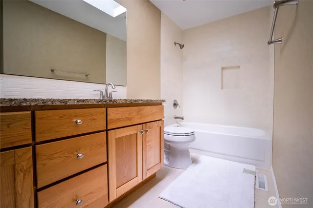 $6,000 | 26047 Southeast 26th Court, Sammamish, WA 98075