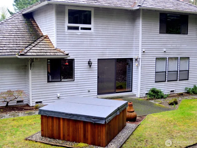 $6,000 | 26047 Southeast 26th Court, Sammamish, WA 98075