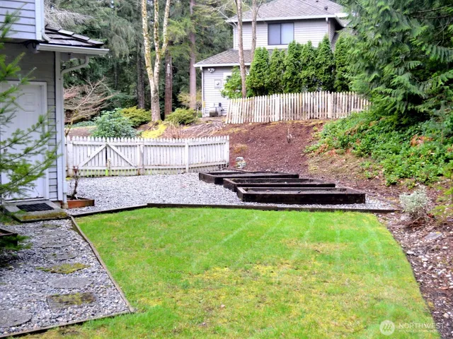 $6,000 | 26047 Southeast 26th Court, Sammamish, WA 98075