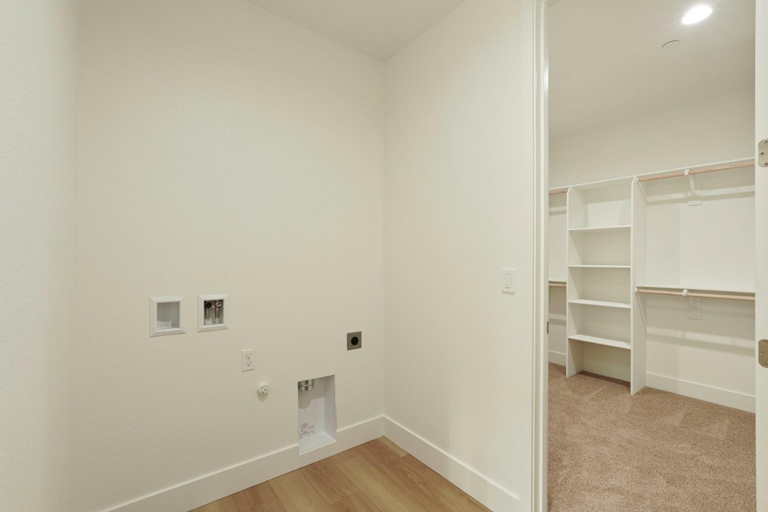 446 Tigris Street Manteca, CA 95337 - Photo 21 of 46 Primary closet connection to laundry room