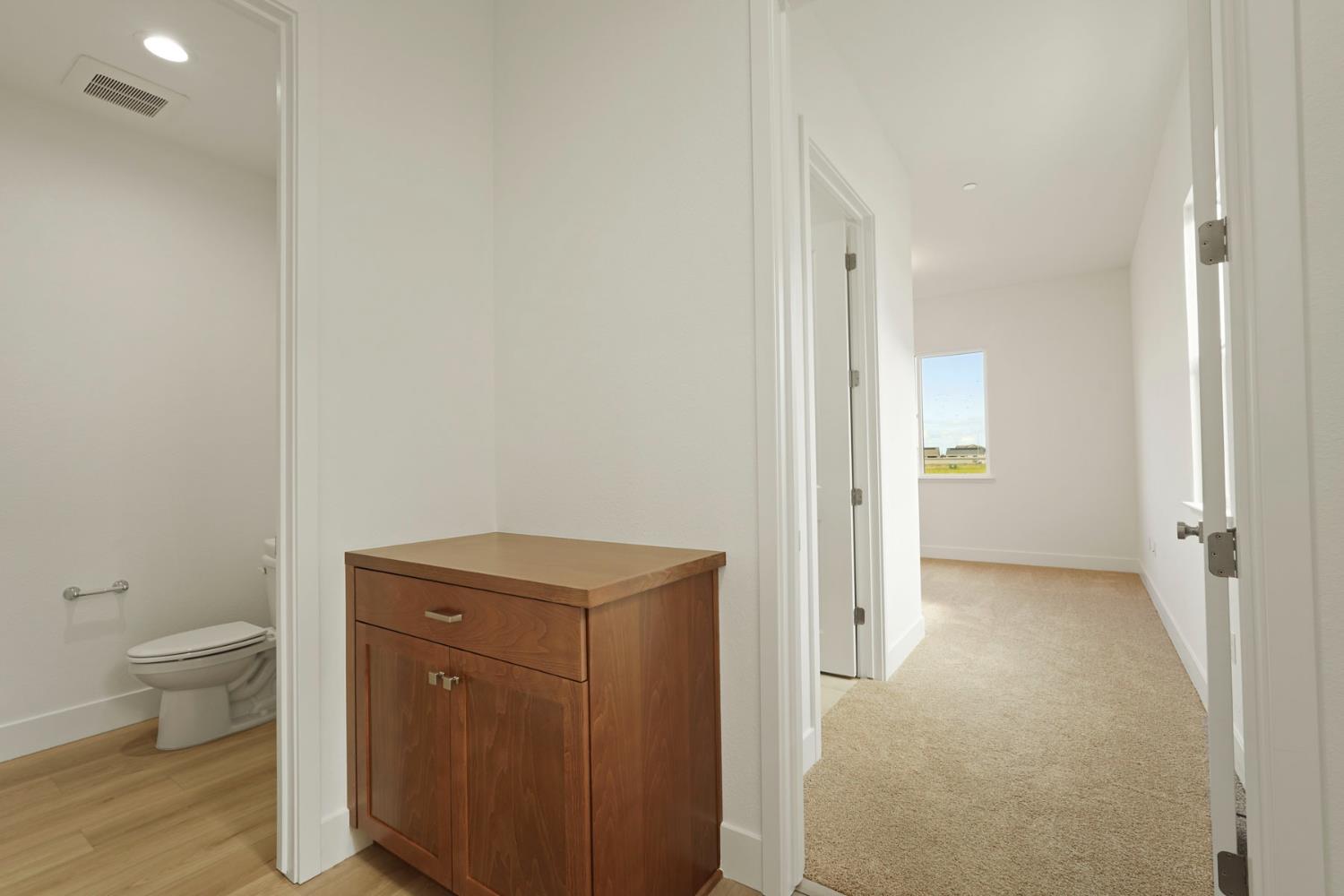 446 Tigris Street Manteca, CA 95337 - Photo 23 of 46 Hall to bedroom 4 suite