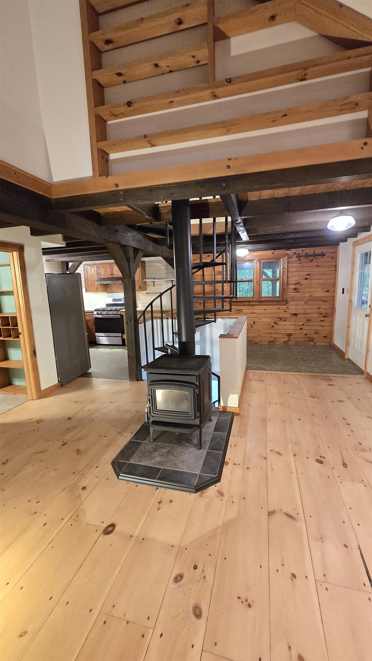 271 Concord Stage Road Weare, NH 03281 - Photo 11 of 56