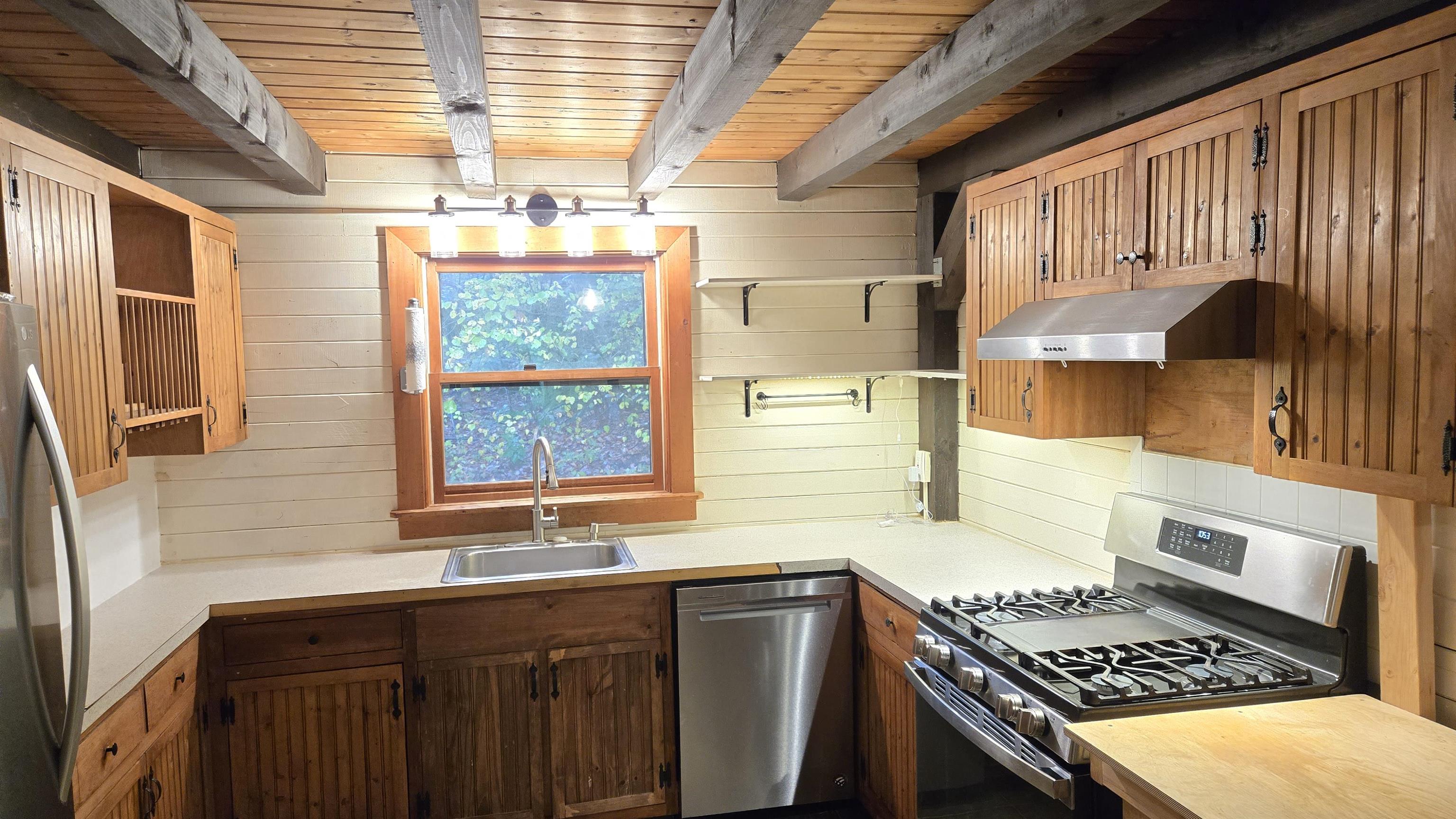 271 Concord Stage Road Weare, NH 03281 - Photo 13 of 56