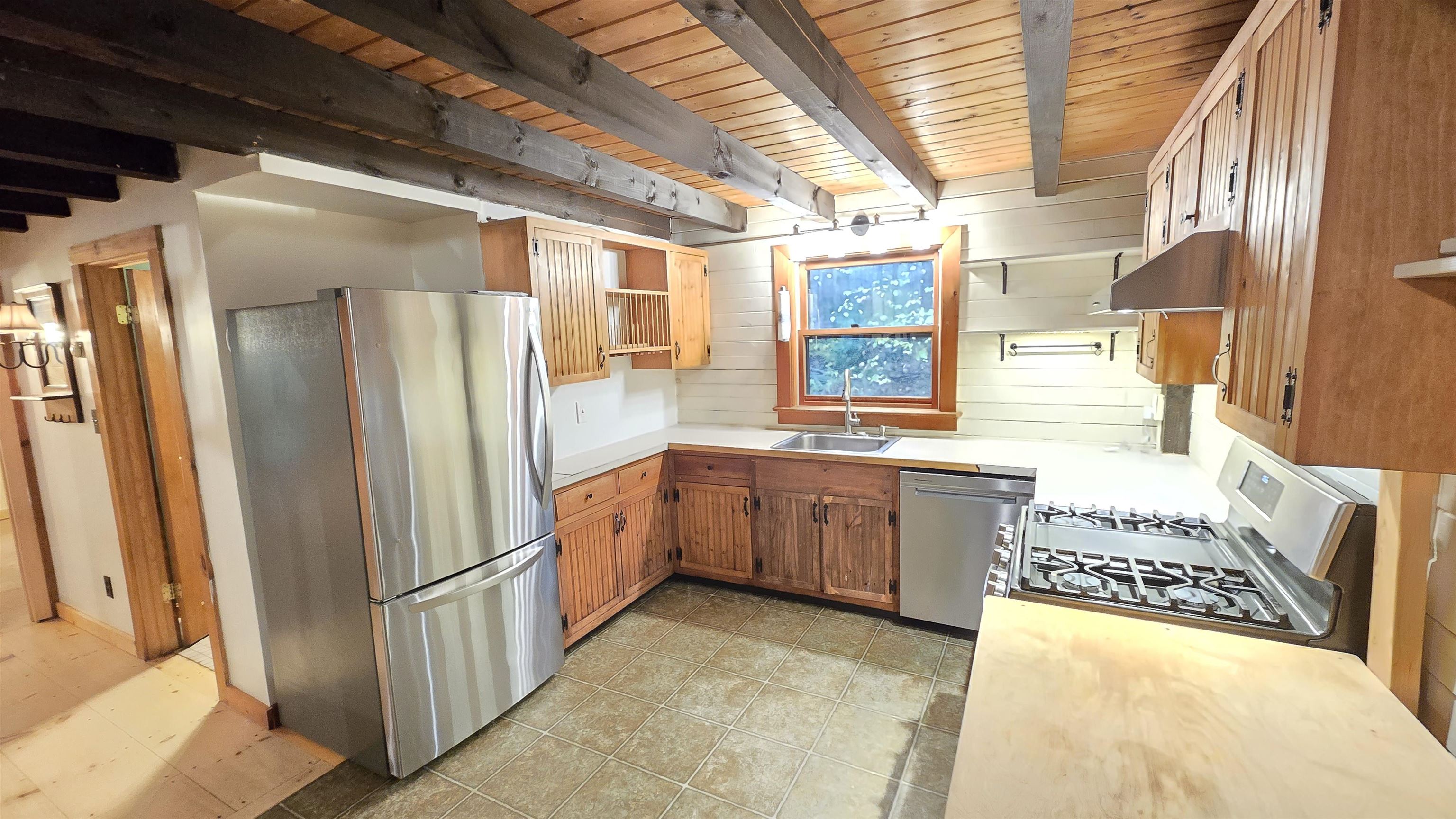 271 Concord Stage Road Weare, NH 03281 - Photo 15 of 56