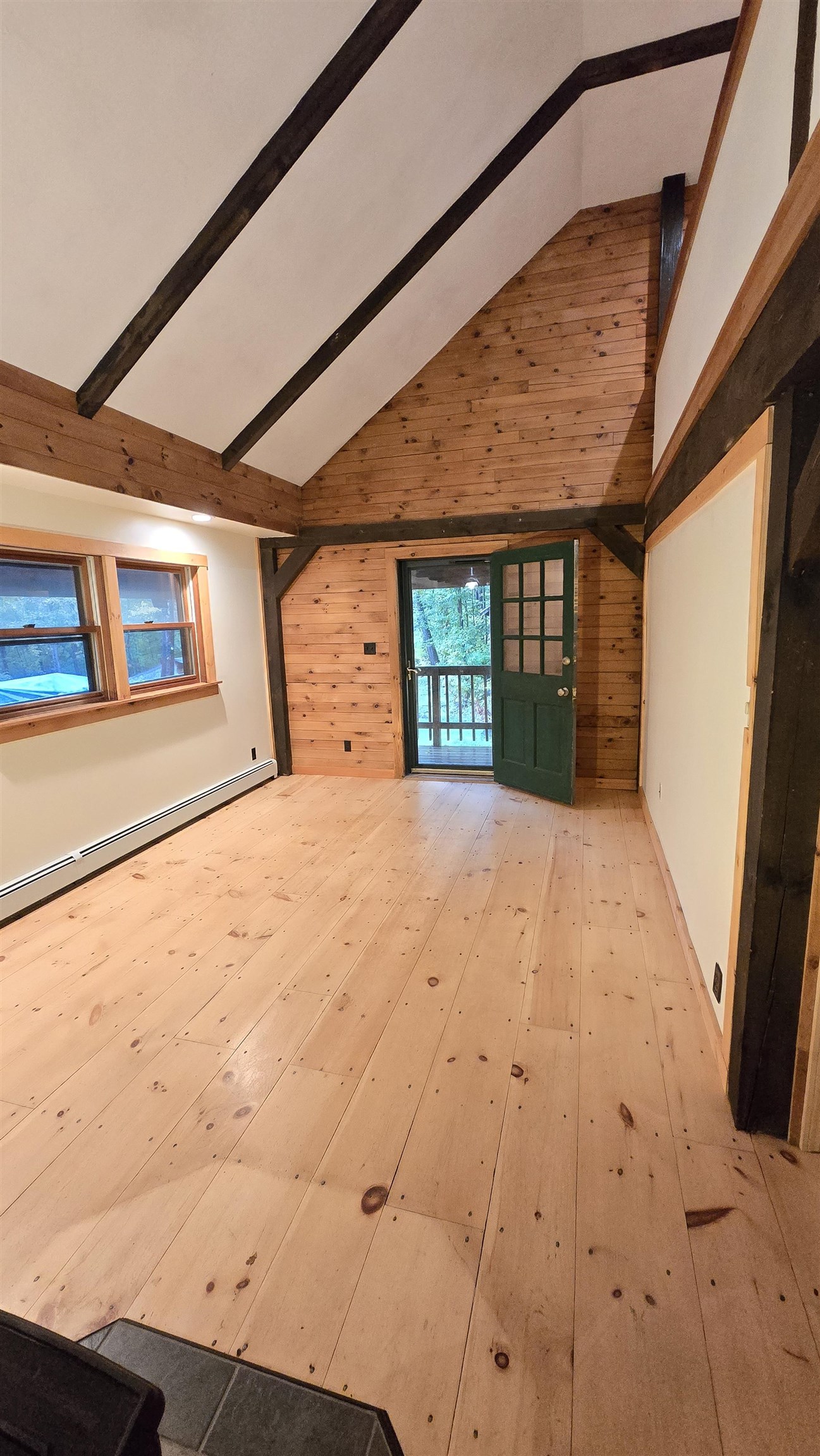 271 Concord Stage Road Weare, NH 03281 - Photo 5 of 56