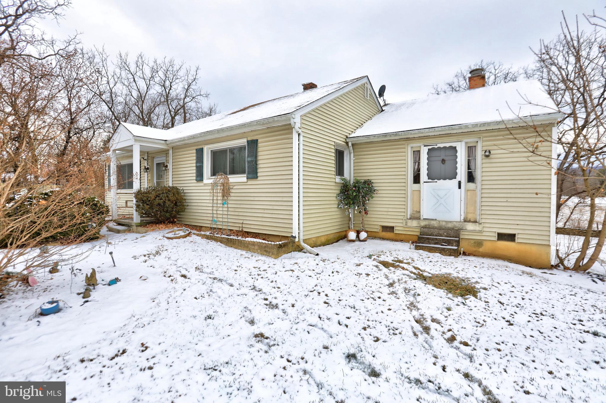 16819 Woodgrove Road Round Hill, VA 20141 - Photo 9 of 10