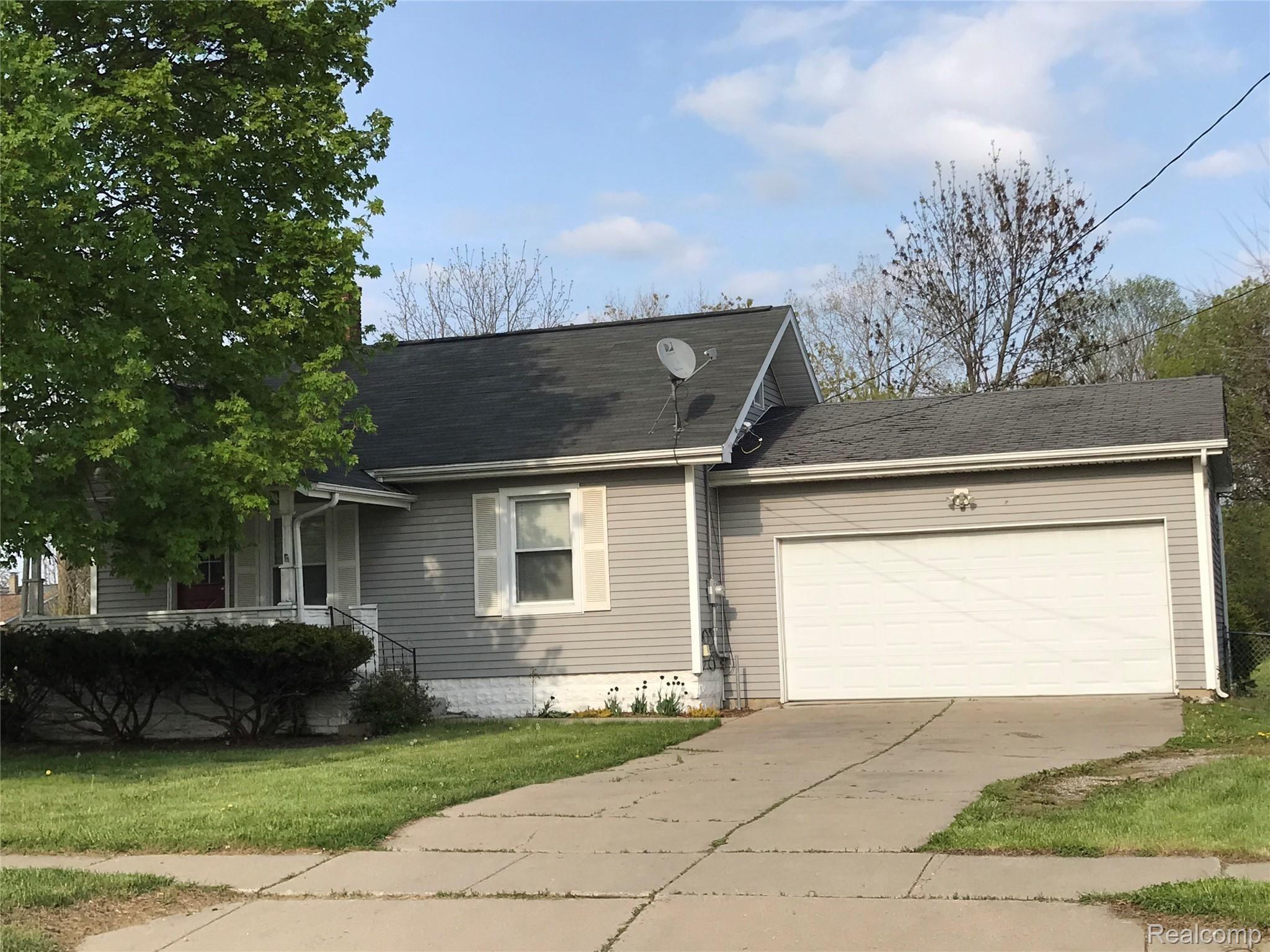 2173 South Dye Road Flint, MI 48532 - Photo 25 of 26 Front - View3