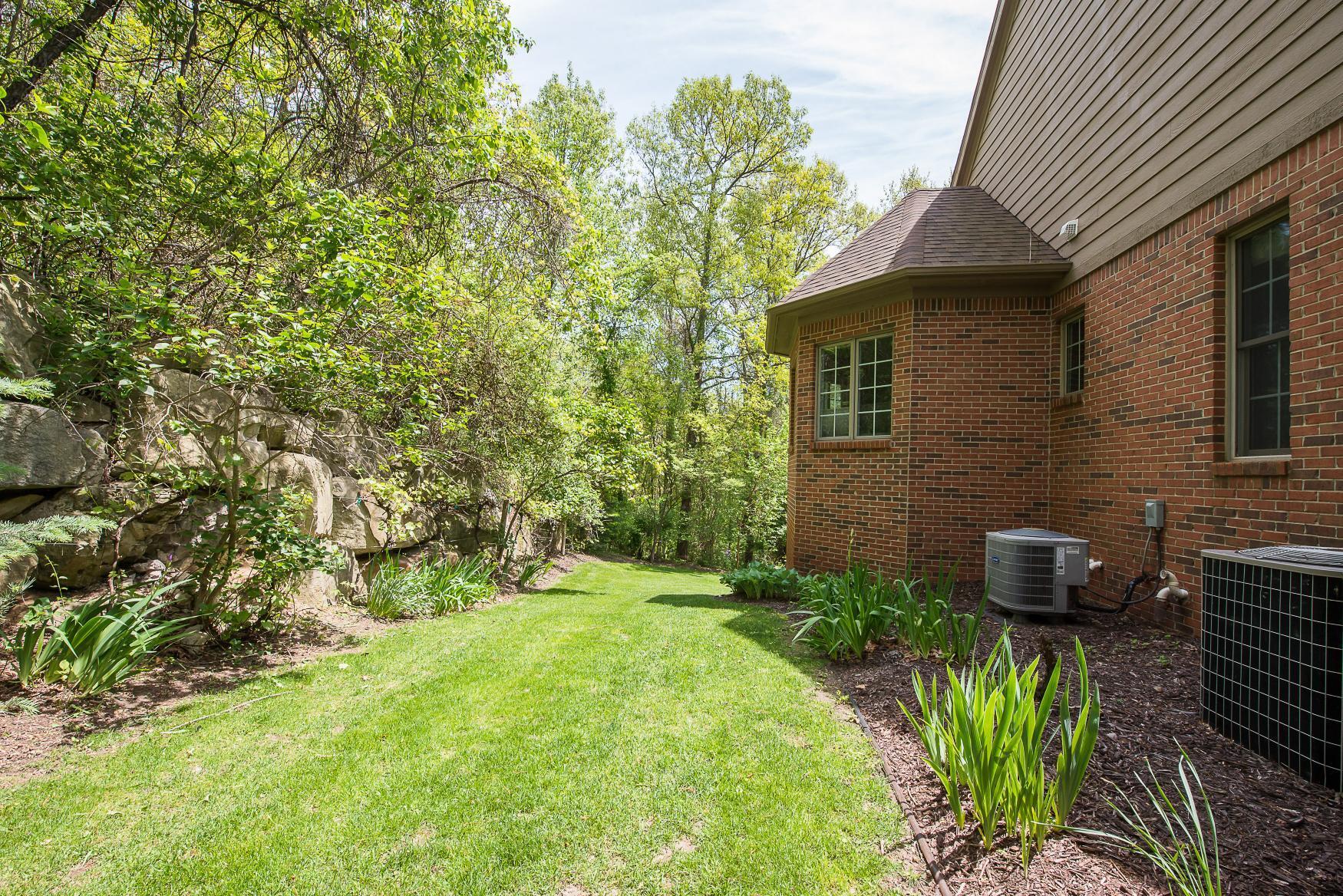 9222 Northpointe Ridge Brighton, MI 48114 - Photo 85 of 100 DSC_1584