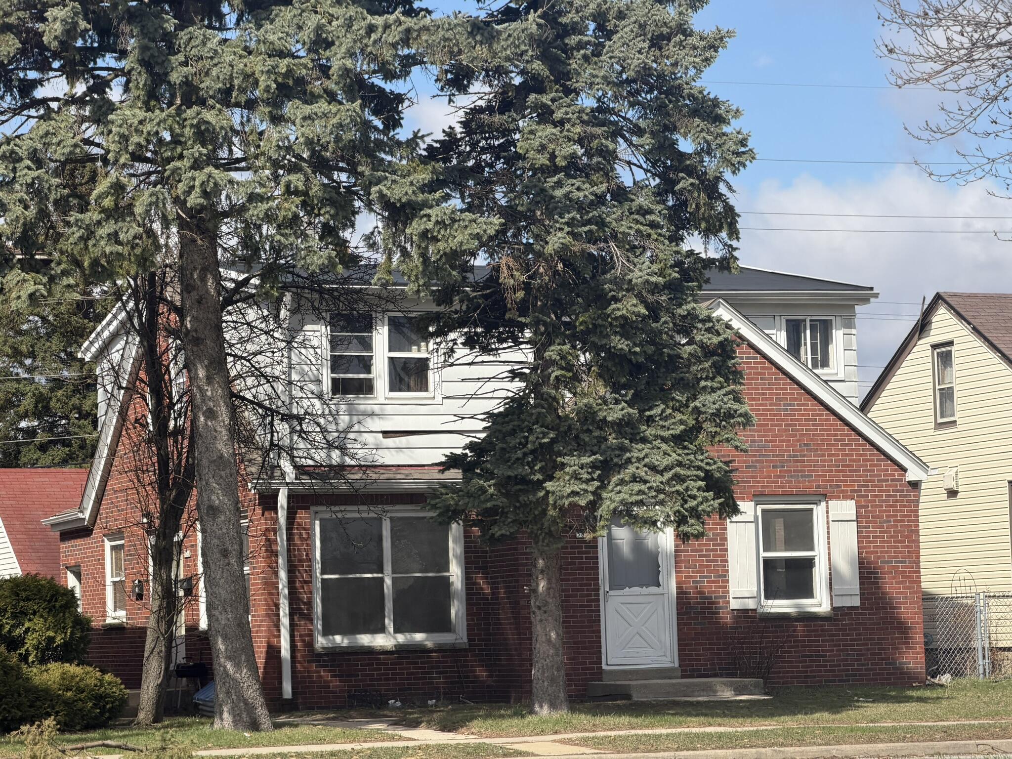 5831 North 76th Street Milwaukee, WI 53218 - Photo 2 of 4 IMG_2038