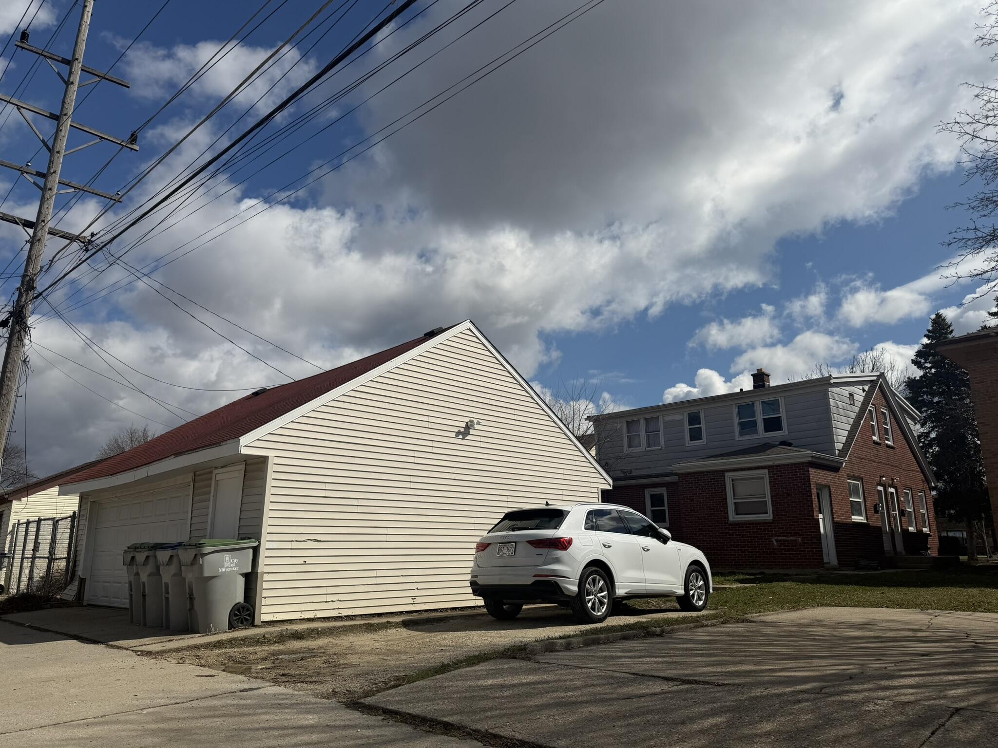 5831 North 76th Street Milwaukee, WI 53218 - Photo 4 of 4 IMG_2037