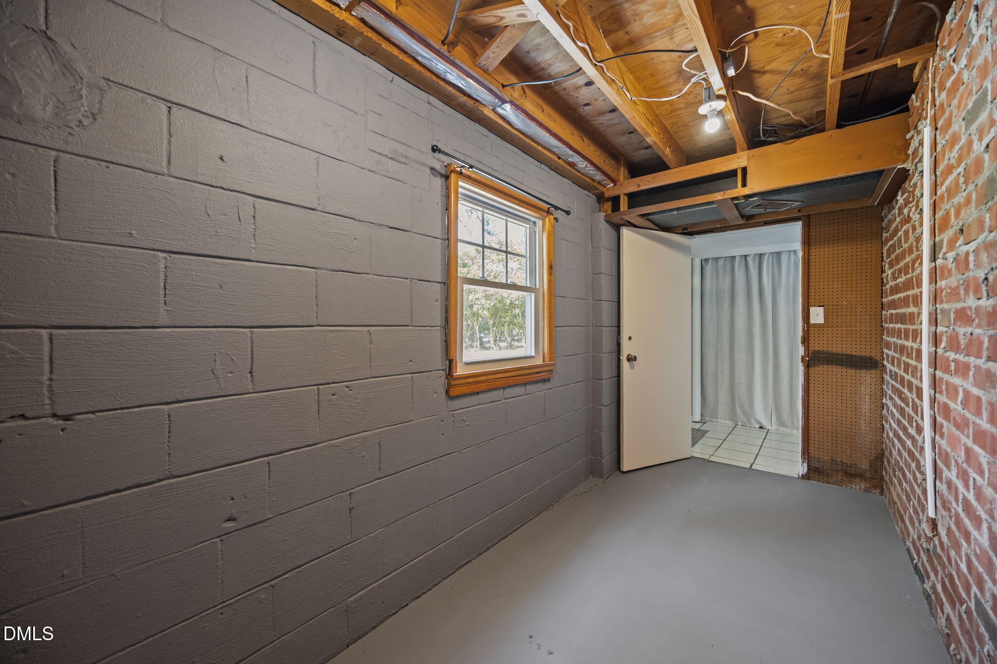 3521 Huntleigh Drive Raleigh, NC 27604 - Photo 35 of 56 a view of hallway