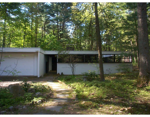 41 Hitching Post Road Amherst, MA 01002 - Photo 1 of 1 Gallery Image 1