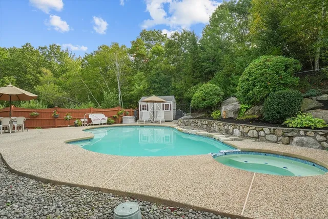 $899,900 | 325 Den Quarry Road, Lynn, MA 01904