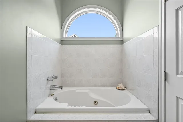 $899,900 | 325 Den Quarry Road, Lynn, MA 01904