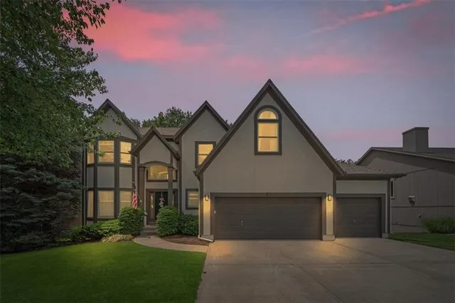 $524,000 | 4638 Aminda Street, Shawnee, KS 66226