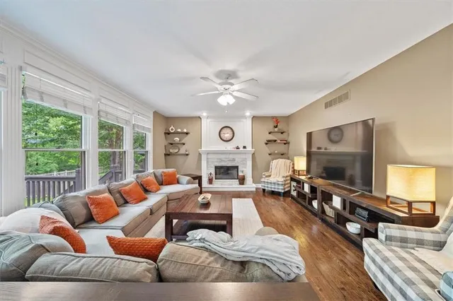 $499,000 | 4638 Aminda Street, Shawnee, KS 66226