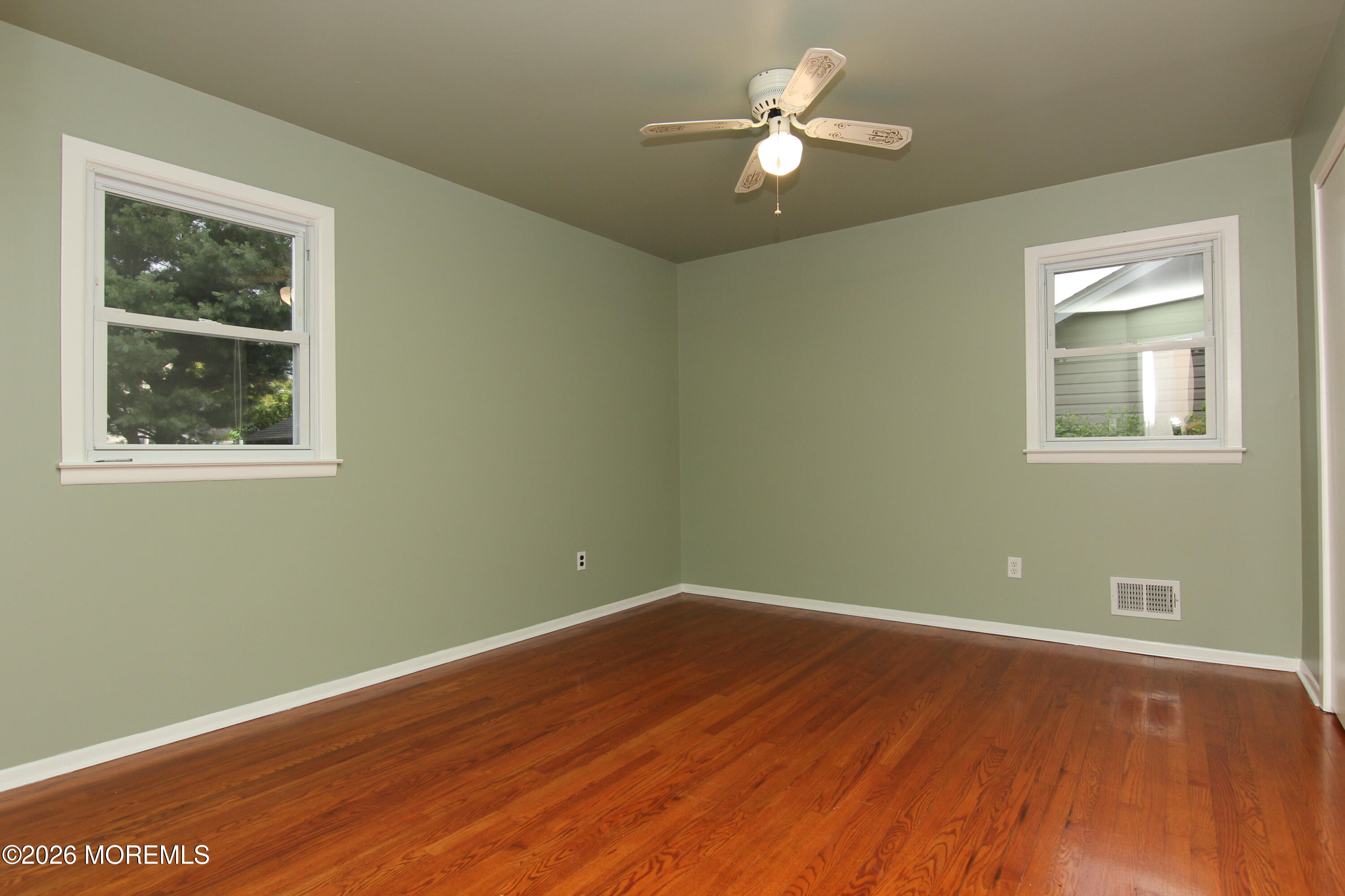 815 Shady Lawn Way Keyport, NJ 07735 - Photo 11 of 46 815 -11