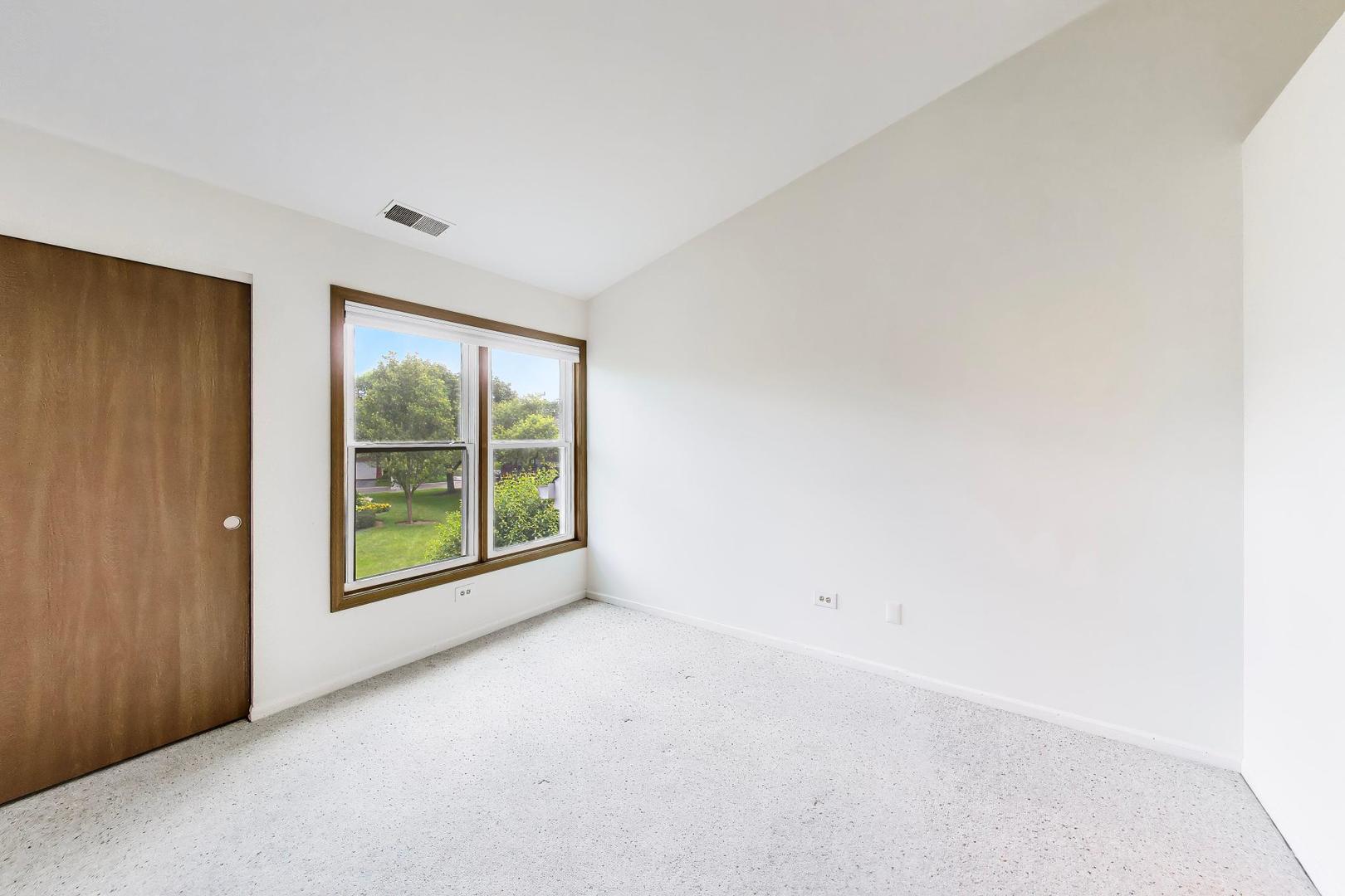 1951 Stillwater Road Arlington Heights, IL 60004 - Photo 15 of 30