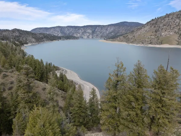 $265,000 | 39395 Bluff Overlook Point North, Lincoln, WA 99147