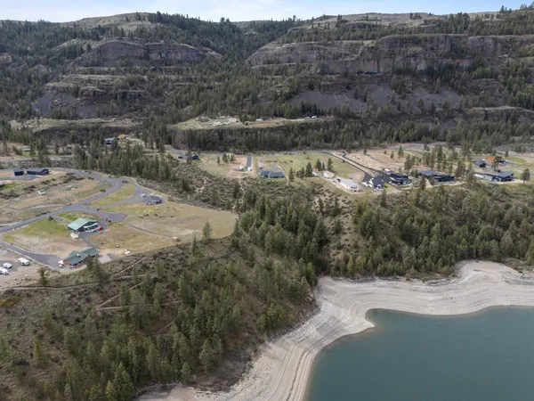 $265,000 | 39395 Bluff Overlook Point North, Lincoln, WA 99147