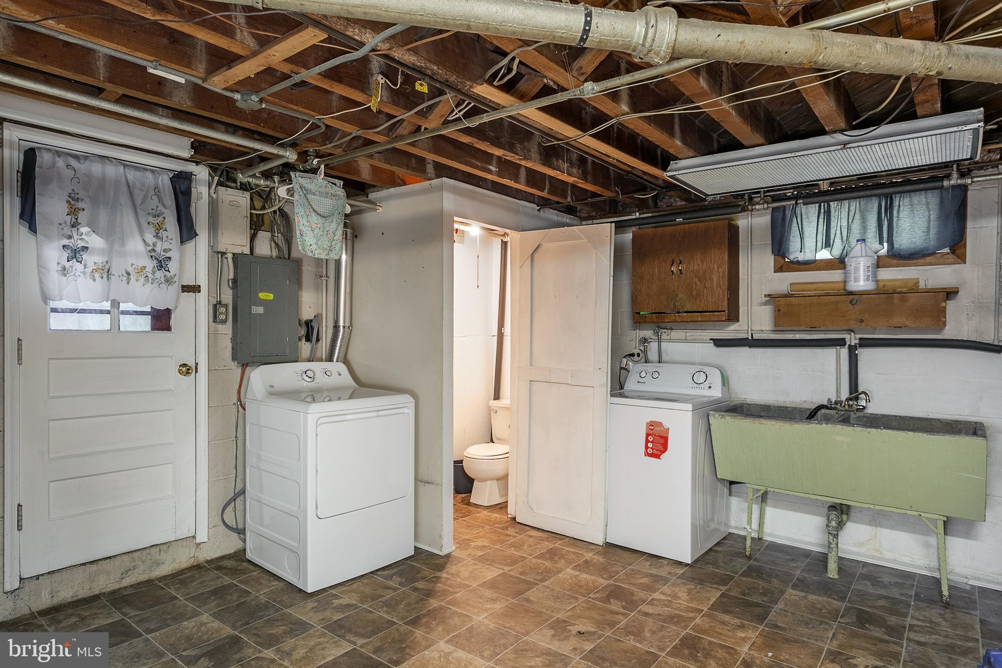 3500 Greenvale Road Baltimore, MD 21229 - Photo 13 of 18 Gallery Image 13