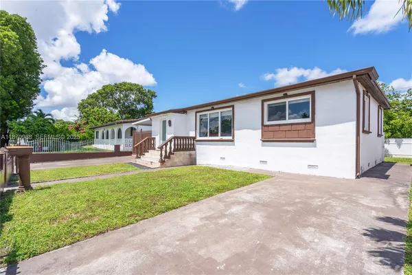 $660,000 | 171 West 64th Street, Hialeah, FL 33012