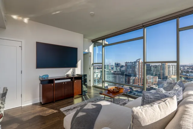 $895,000 | 1212 Laurel Street, Unit 1713, Nashville, TN 37203