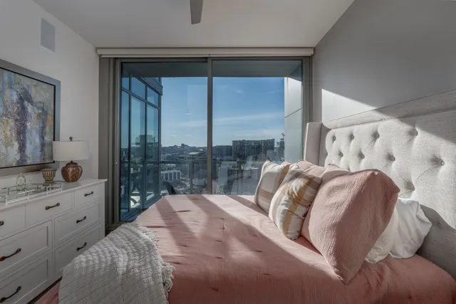 $895,000 | 1212 Laurel Street, Unit 1713, Nashville, TN 37203